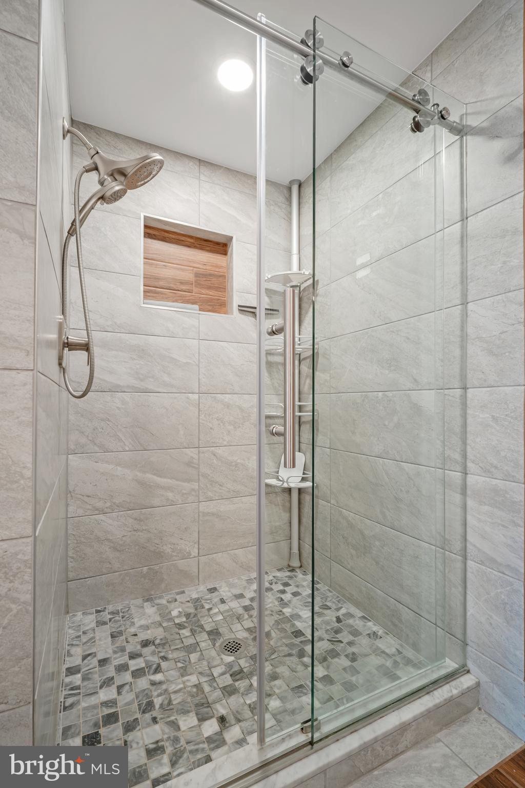 1630 Welsh Road, Unit 40E Philadelphia, PA 19115 - Photo 11 of 23