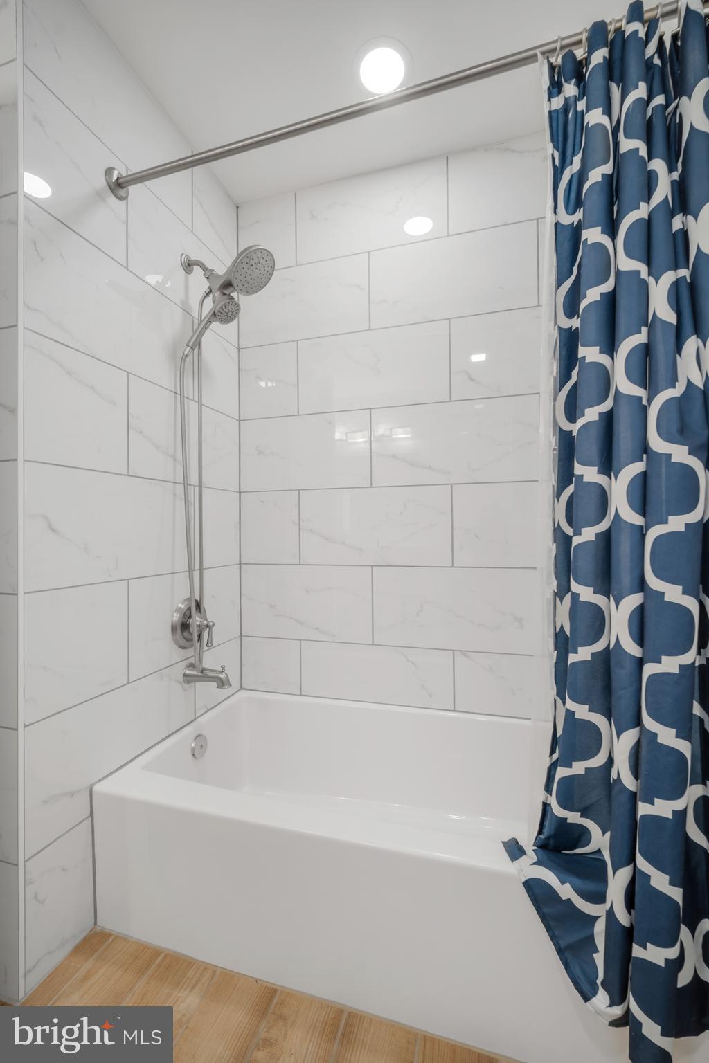 1630 Welsh Road, Unit 40E Philadelphia, PA 19115 - Photo 16 of 23