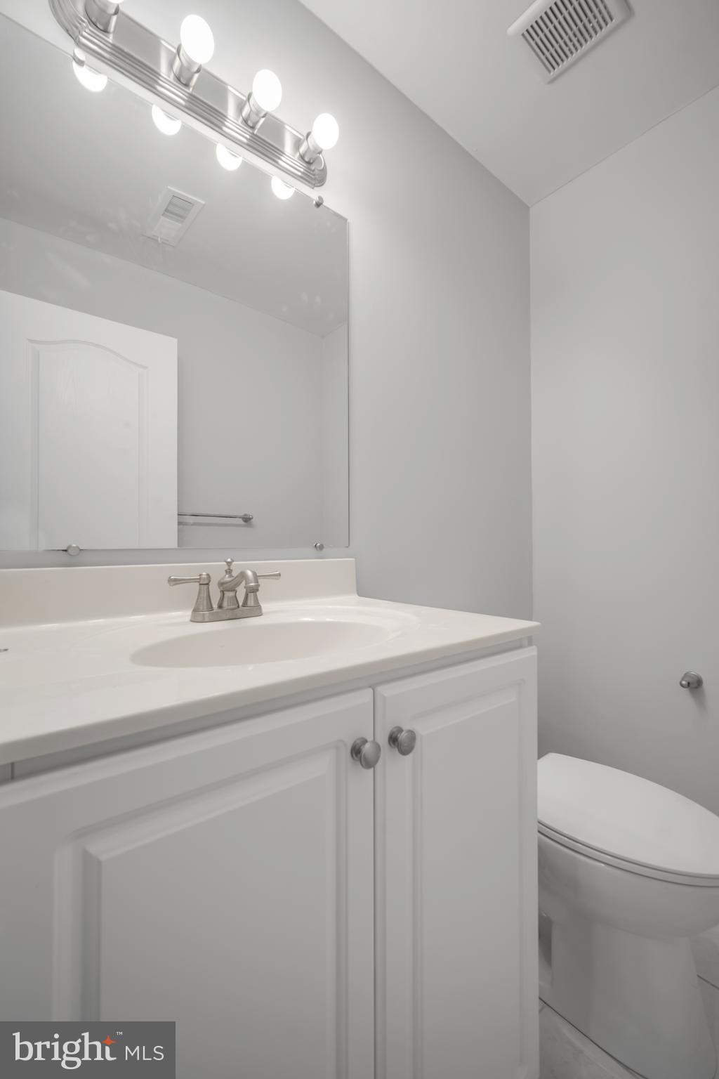 1630 Welsh Road, Unit 40E Philadelphia, PA 19115 - Photo 21 of 23