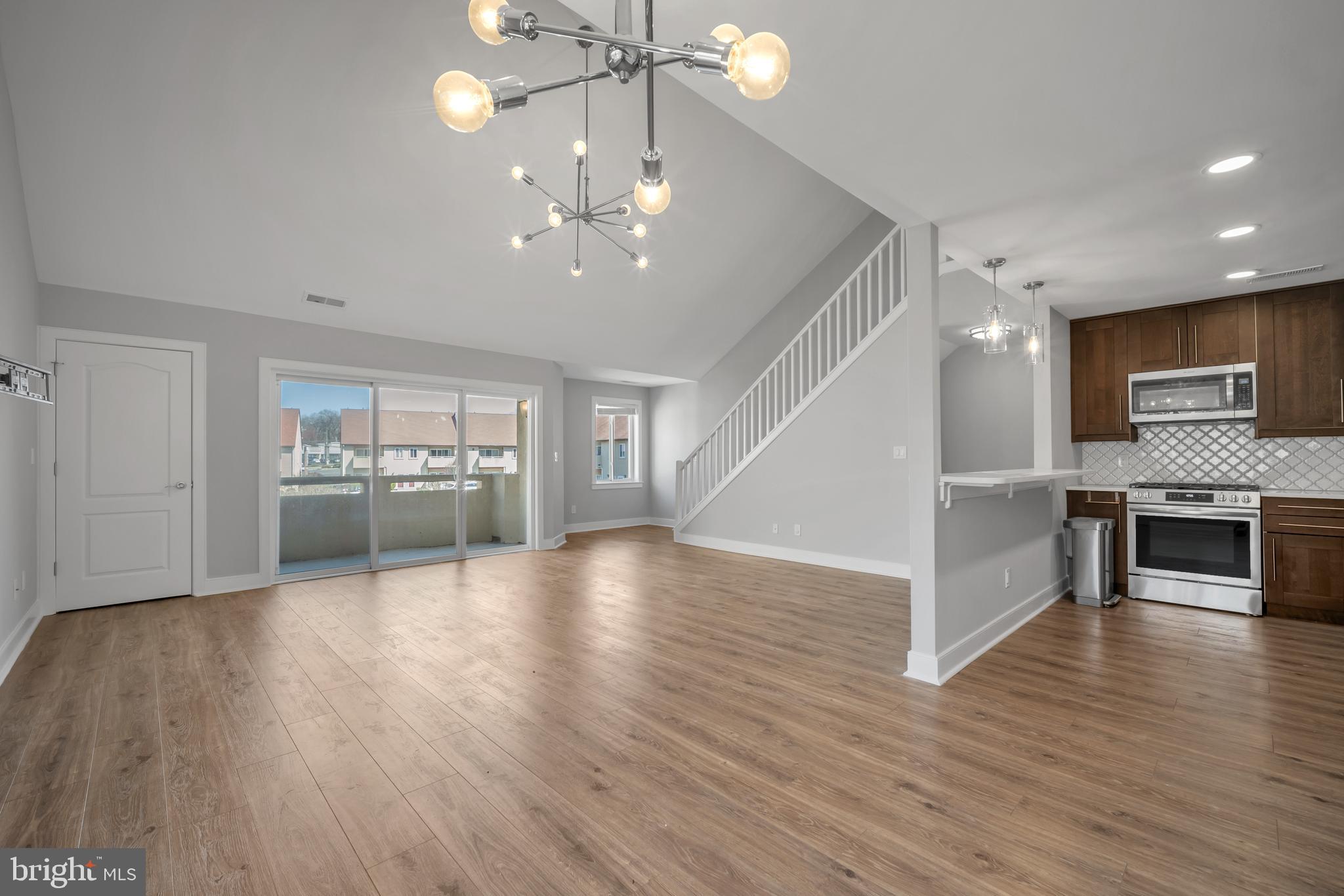 1630 Welsh Road, Unit 40E Philadelphia, PA 19115 - Photo 4 of 23