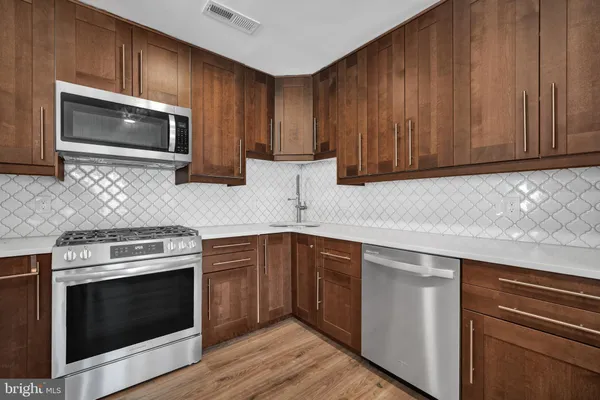 $349,900 | 1630 Welsh Road, Unit 40E, Philadelphia, PA 19115