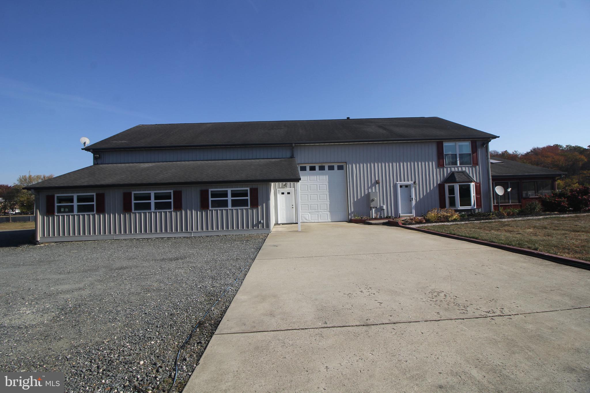 2154 Cecilton Warwick Road Warwick, MD 21912 - Photo 2 of 44 Office, garage and home