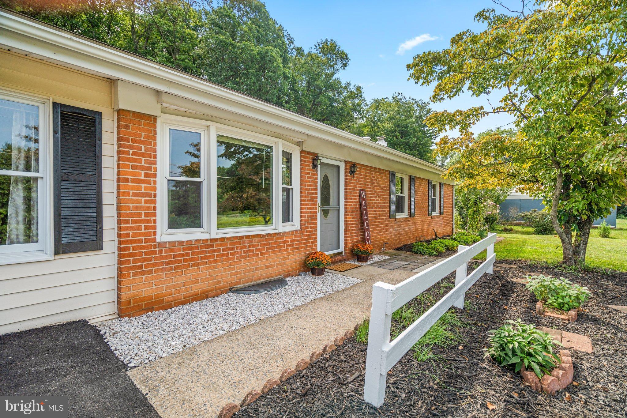 4529 Bill Moxley Road Mount Airy, MD 21771 - Photo 6 of 50 Front porch