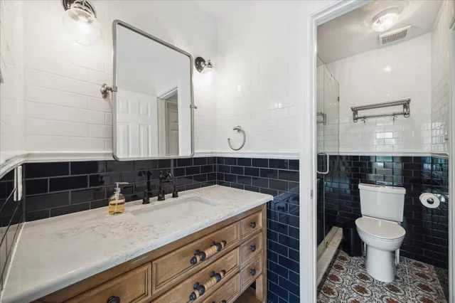 $4,500 | 4303 Pensacola Oaks Lane, Sugar Land, TX 77479