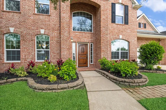$4,500 | 4303 Pensacola Oaks Lane, Sugar Land, TX 77479