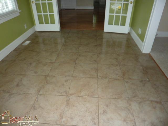 206 East Faris Road Greenville, SC 29605 - Photo 8 of 12 Gallery Image 8