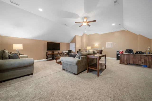 $489,000 | 1934 Hygeia Road, Greenbrier, TN 37073