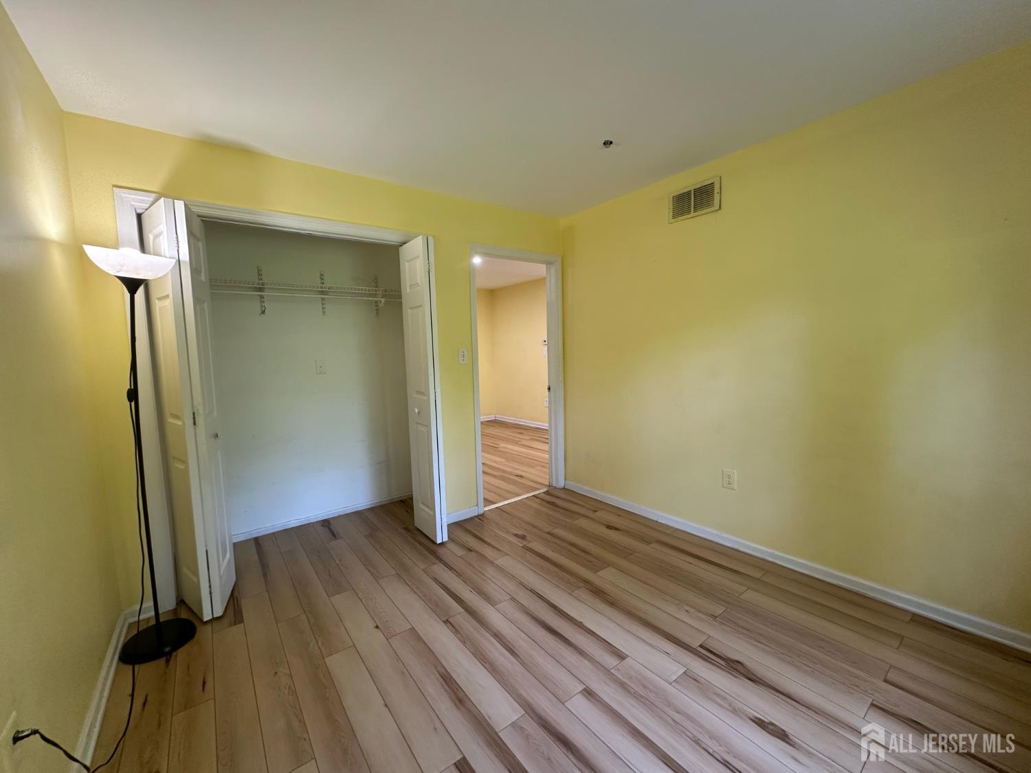 263 Prestwick Way Edison, NJ 08820 - Photo 16 of 30
