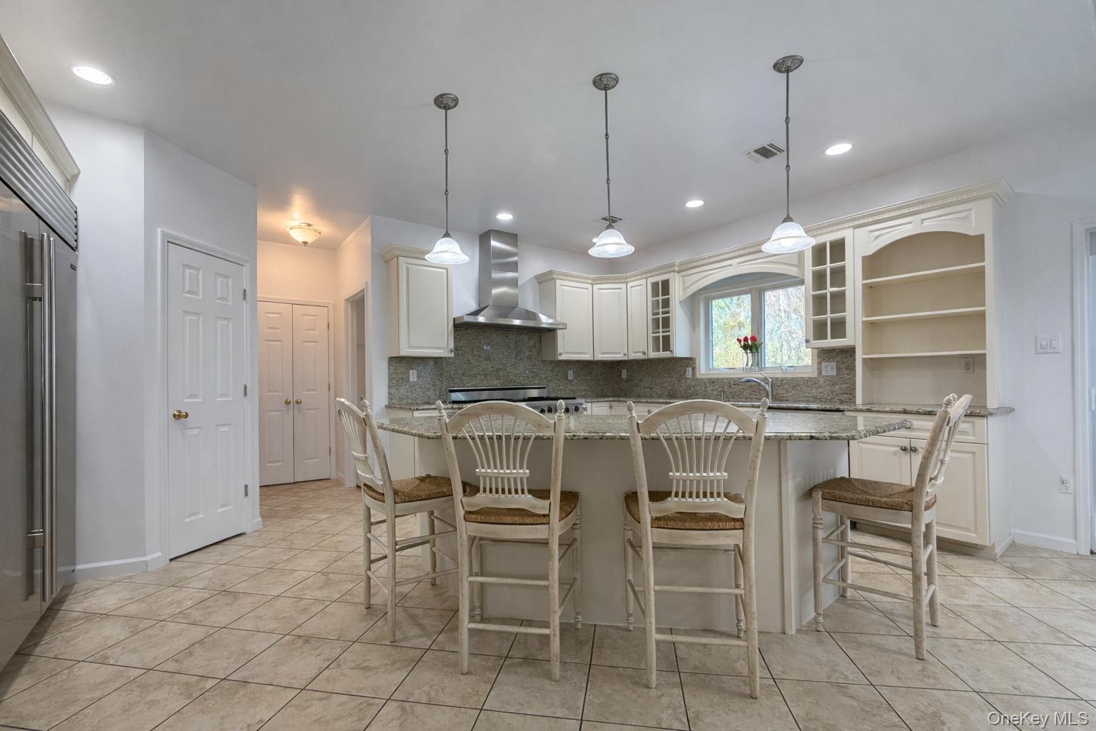 12 Fortune Way Suffern, NY 10901 - Photo 5 of 27