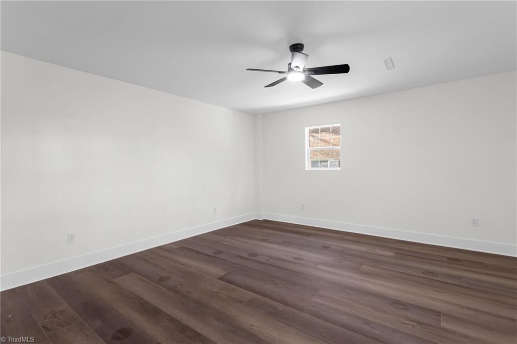 1222 Kensington Drive High Point, NC 27262 - Photo 17 of 35