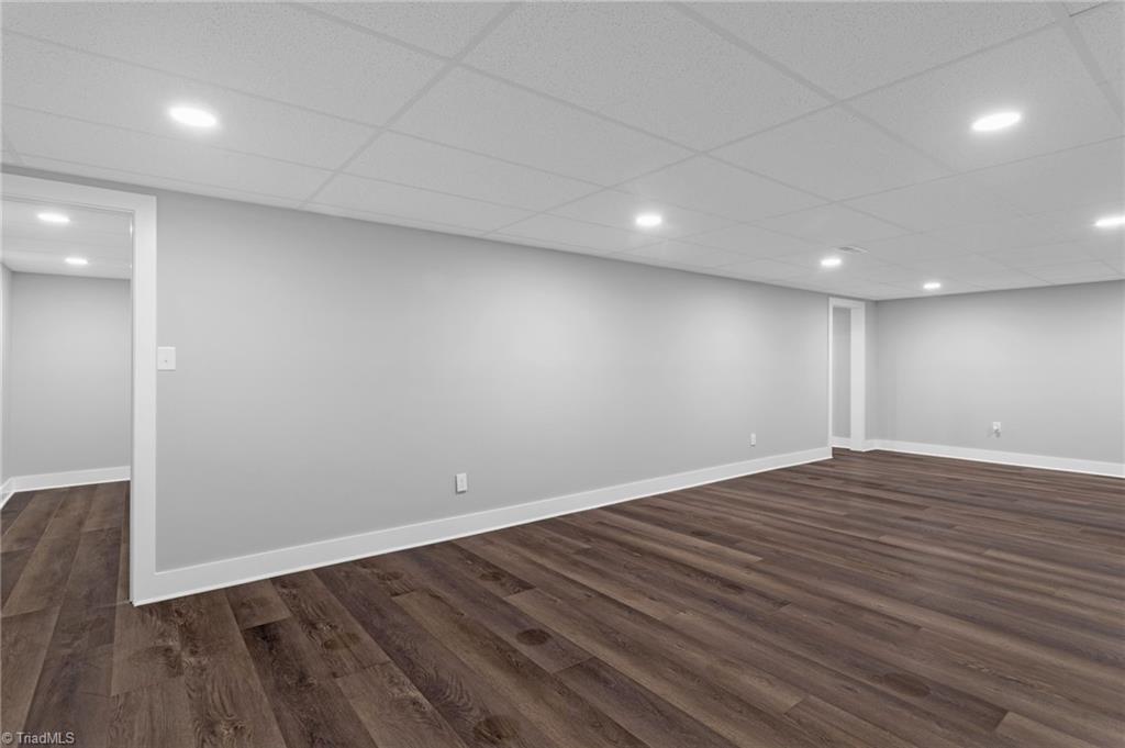 1222 Kensington Drive High Point, NC 27262 - Photo 22 of 35