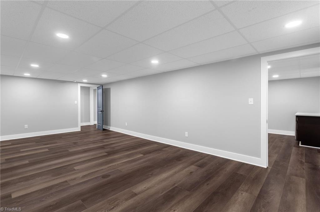 1222 Kensington Drive High Point, NC 27262 - Photo 24 of 35