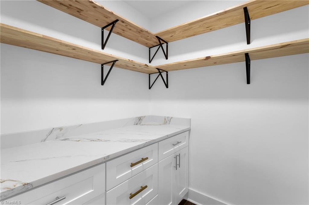 1222 Kensington Drive High Point, NC 27262 - Photo 6 of 35