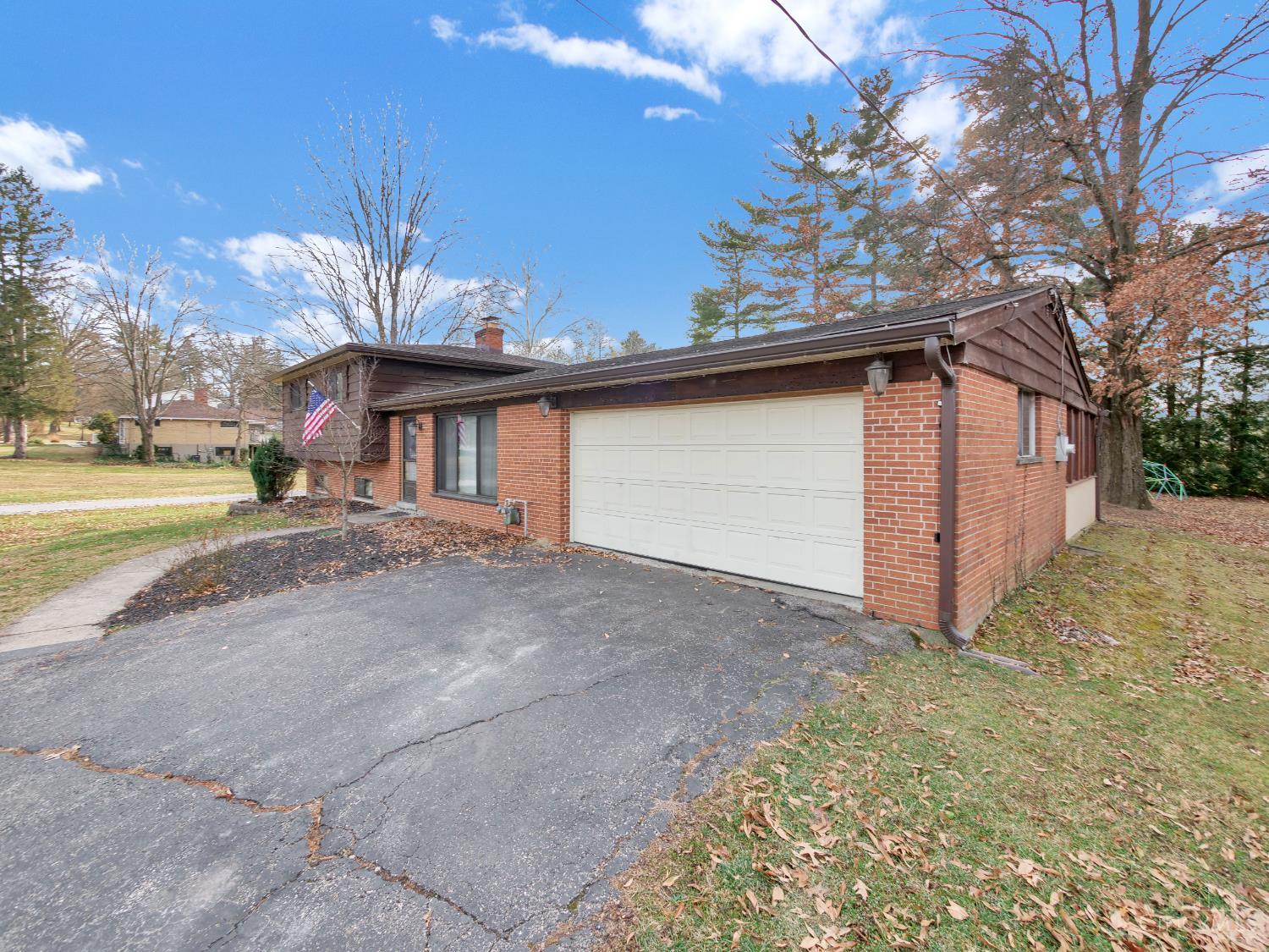 1523 Covered Bridge Road Cincinnati, OH 45231 - Photo 36 of 41 Gallery Image 36