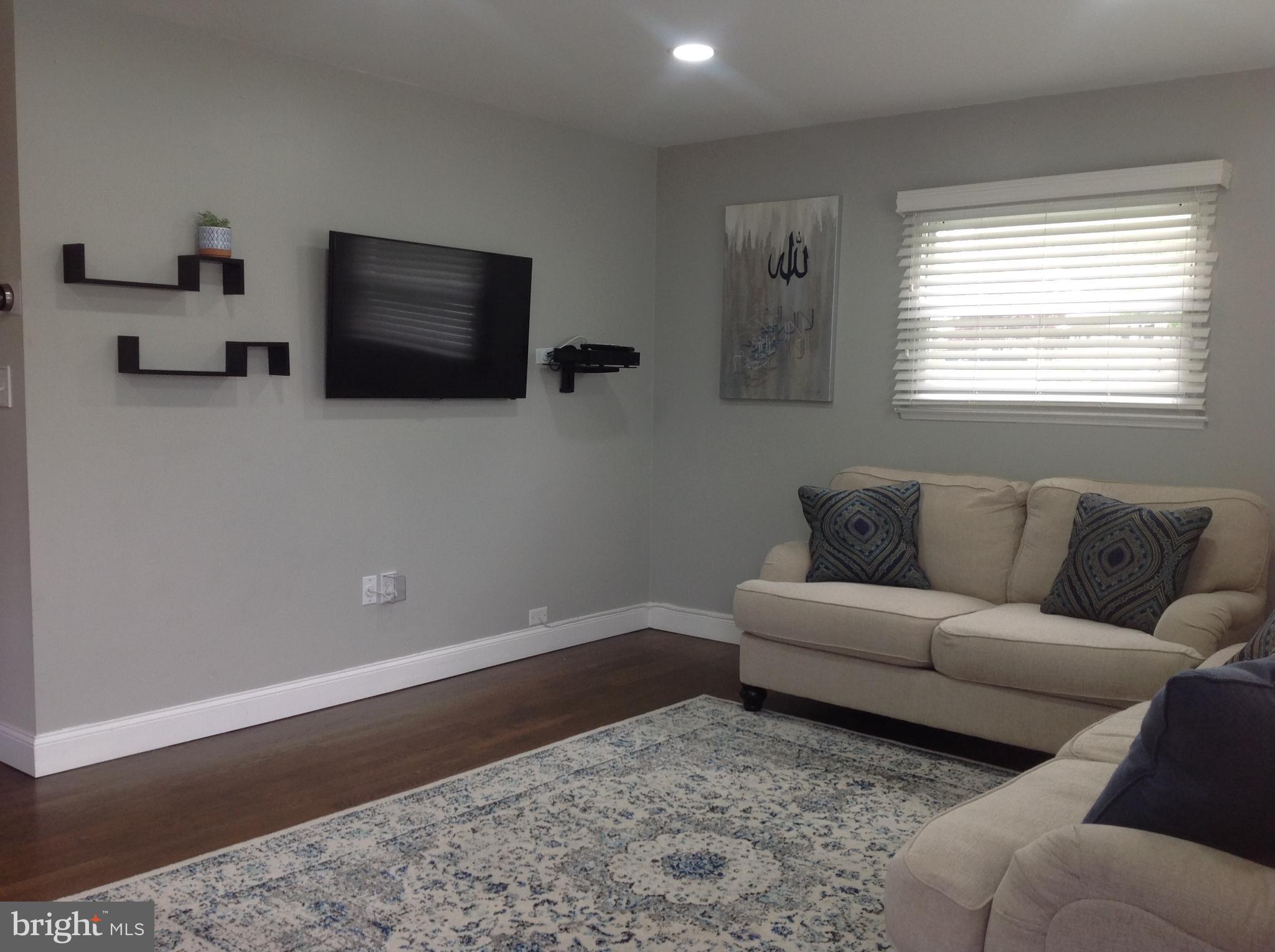 1333 Westburn Road Baltimore, MD 21228 - Photo 32 of 32 Open floor plan