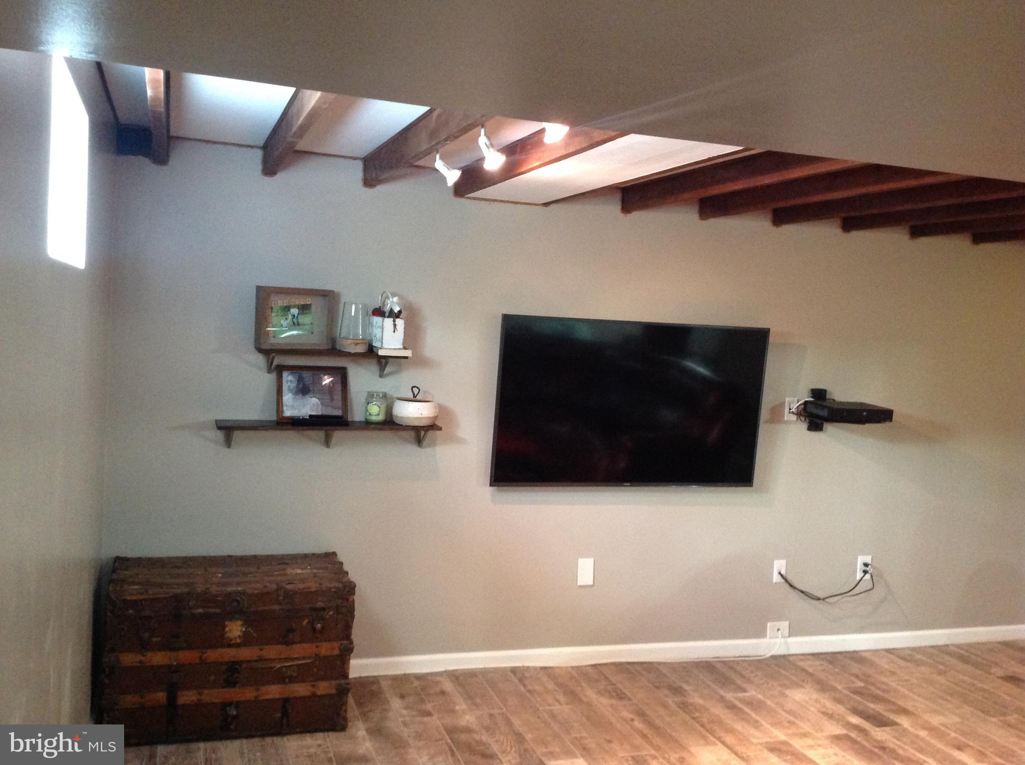 1333 Westburn Road Baltimore, MD 21228 - Photo 27 of 32 Lots of natural light for a basement