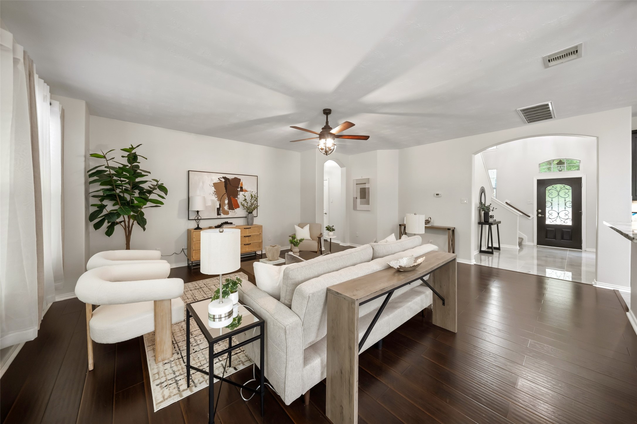 81 Palos Verde Conroe, TX 77304 - Photo 14 of 36 Such a warm and inviting home