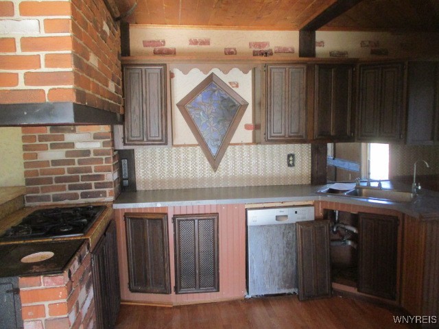 307 Reeves Road Evans, NY 14006 - Photo 3 of 4 kitchen