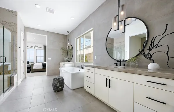 $1,882,790 | 11808 Canoga Avenue, Chatsworth, CA 91311