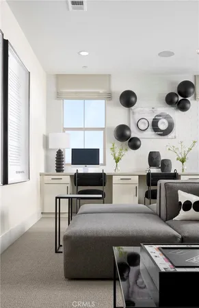 $1,882,790 | 11808 Canoga Avenue, Chatsworth, CA 91311