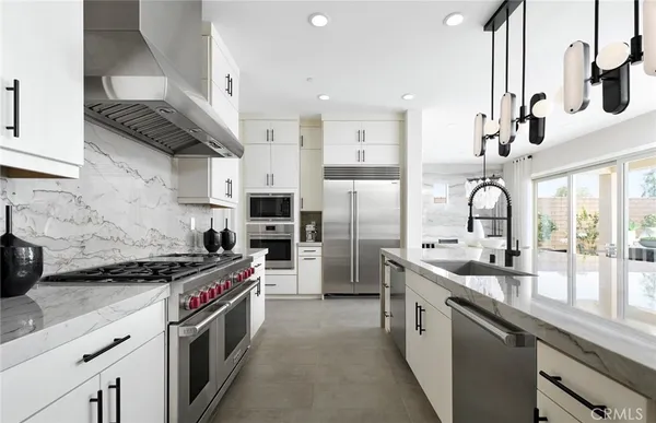 $1,882,790 | 11808 Canoga Avenue, Chatsworth, CA 91311