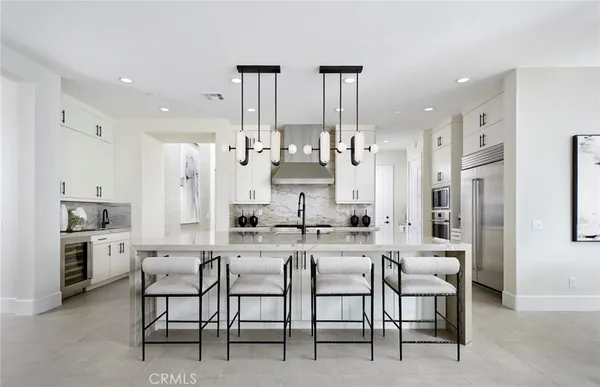 $1,882,790 | 11808 Canoga Avenue, Chatsworth, CA 91311