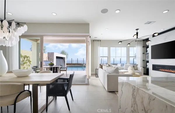 $1,882,790 | 11808 Canoga Avenue, Chatsworth, CA 91311