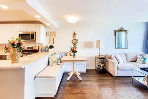 $337,500 | 1960 North Lincoln Park West, Unit 2911, Chicago, IL 60614
