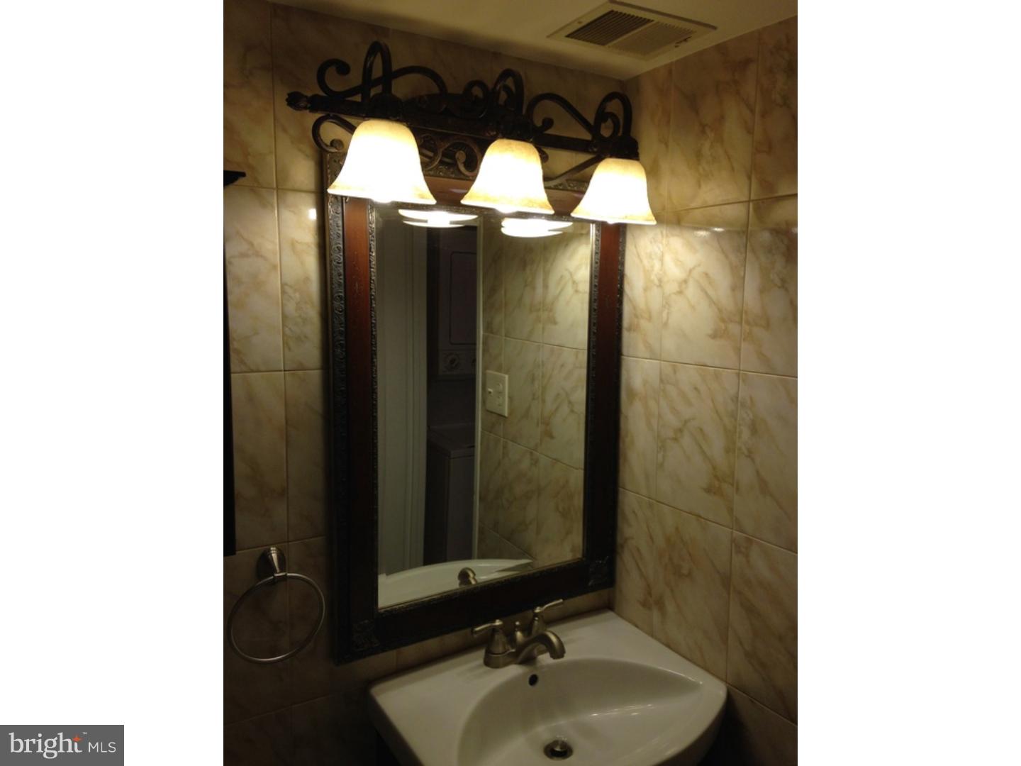 441 Tomlinson Road, Unit E16 Philadelphia, PA 19116 - Photo 14 of 17