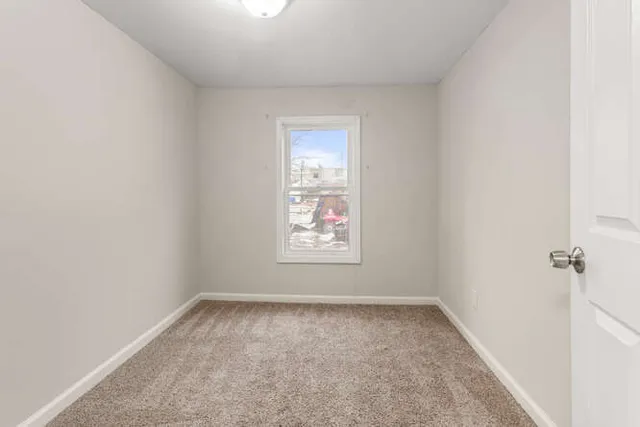 $150,000 | 607 North James Street, Champaign, IL 61821