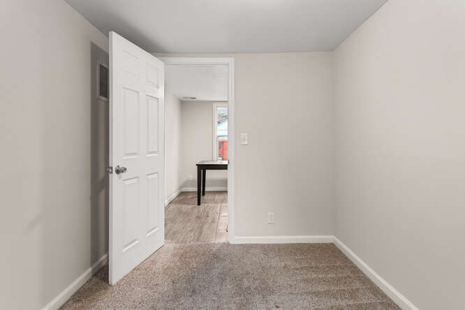 607 North James Street Champaign, IL 61821 - Photo 19 of 26