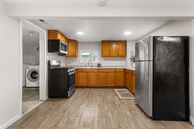 607 North James Street Champaign, IL 61821 - Photo 8 of 26