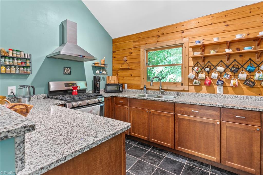 3953 Paylor Road Mebane, NC 27302 - Photo 10 of 50 Gallery Image 10