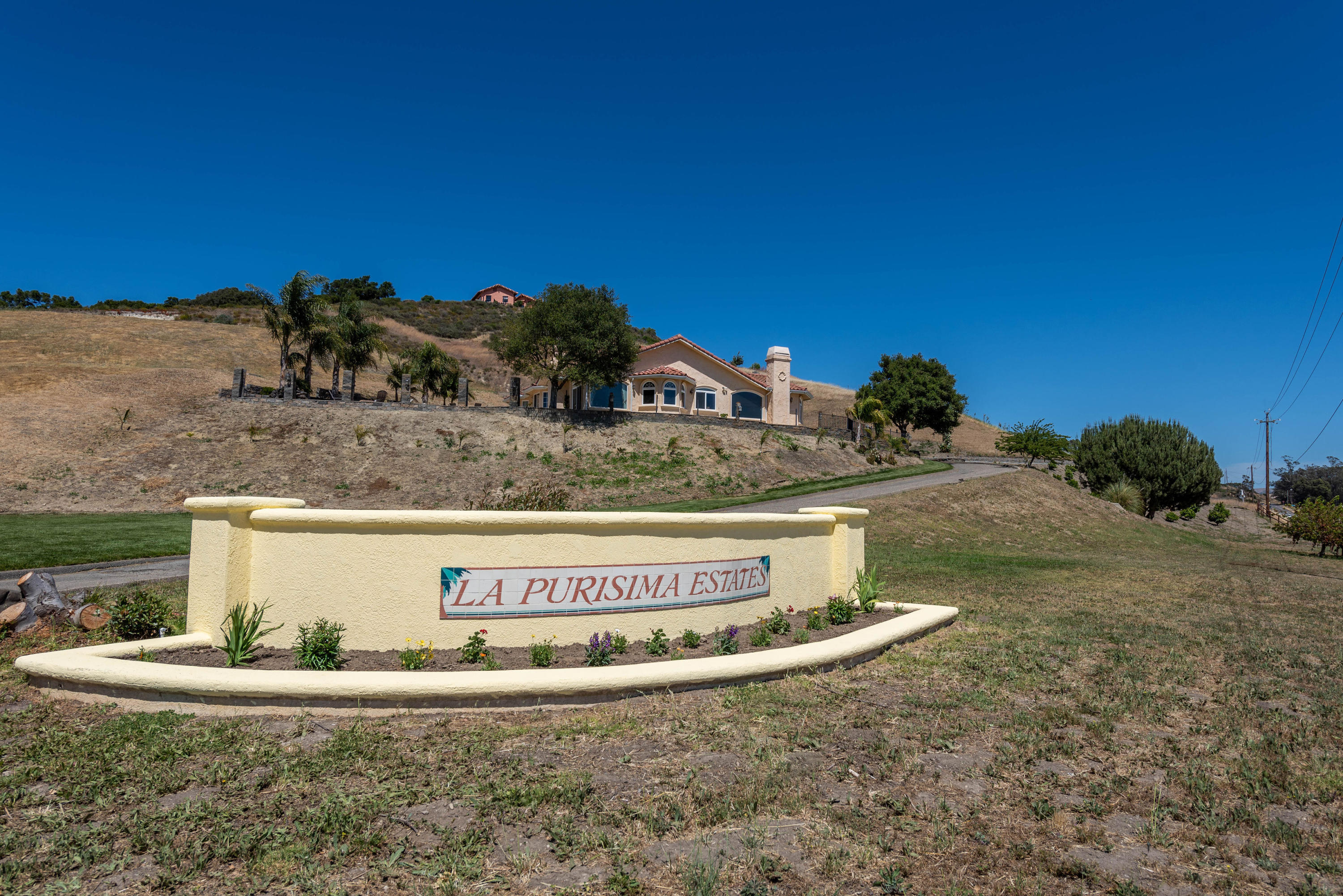 2610 Le Valley Road Lompoc, CA 93436 - Photo 27 of 39 estate sign le valley