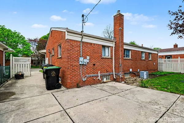 $279,900 | 1797 Newman Street, Trenton, MI 48183