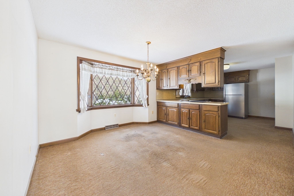 16 Sesame Drive Chicopee, MA 01020 - Photo 11 of 37