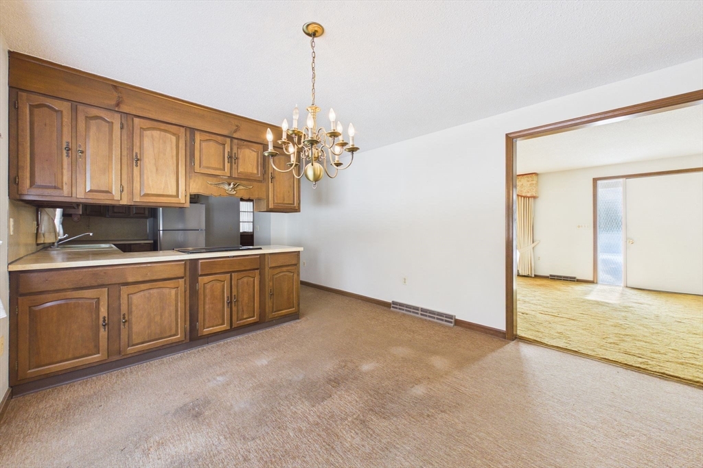 16 Sesame Drive Chicopee, MA 01020 - Photo 12 of 37