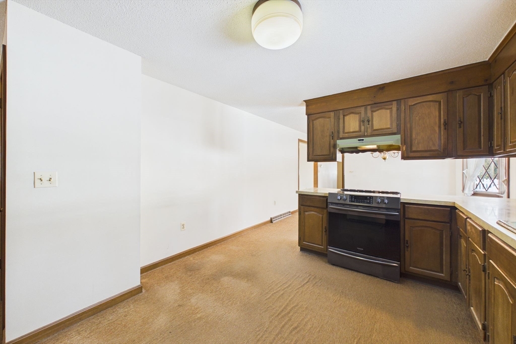 16 Sesame Drive Chicopee, MA 01020 - Photo 17 of 37