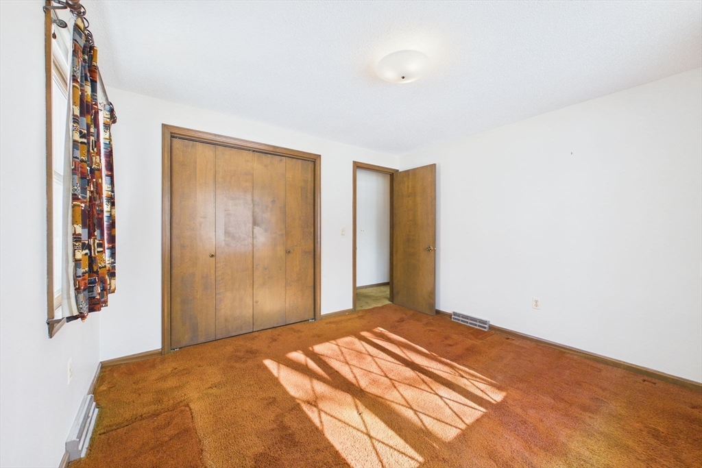 16 Sesame Drive Chicopee, MA 01020 - Photo 27 of 37