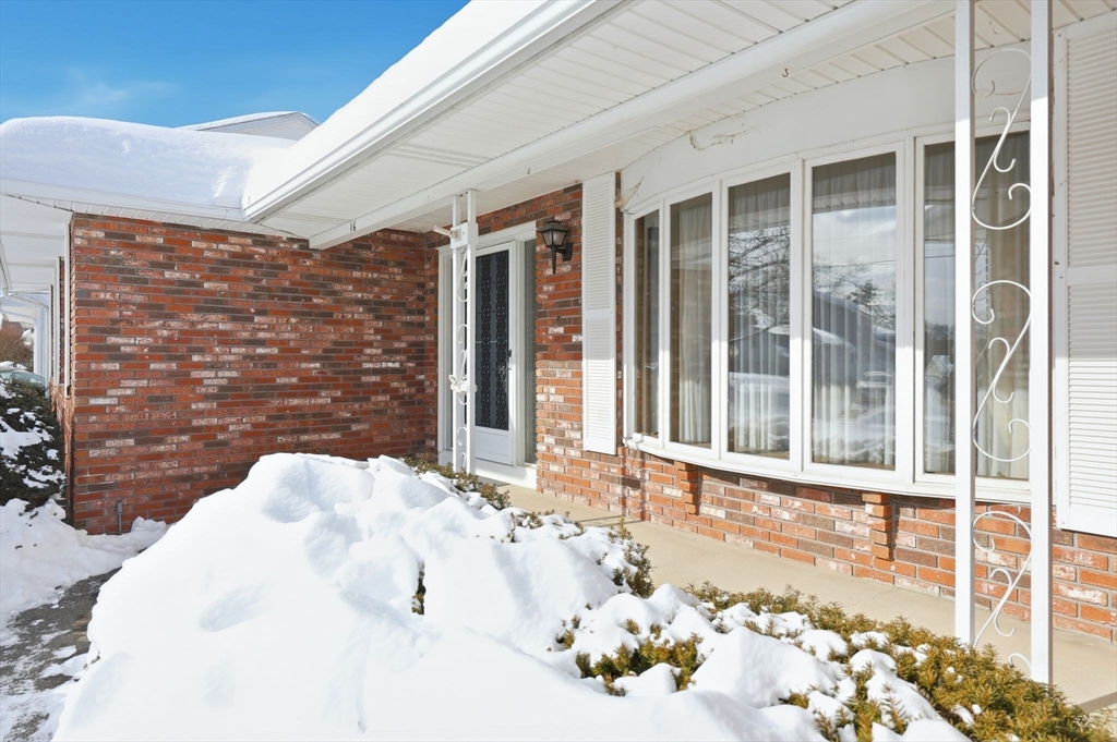 16 Sesame Drive Chicopee, MA 01020 - Photo 3 of 37