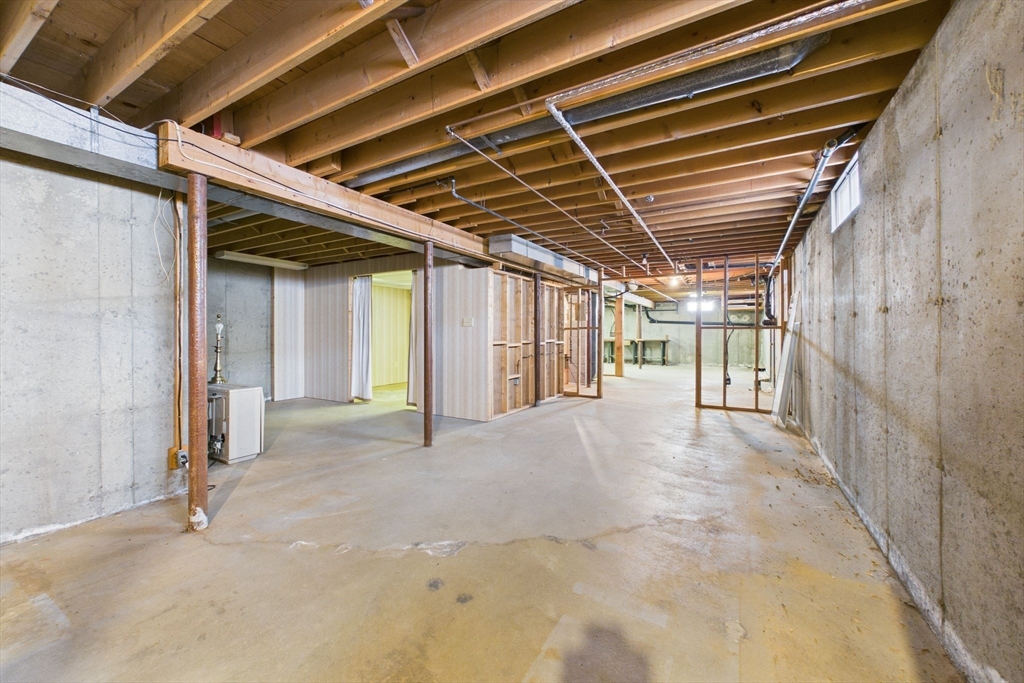 16 Sesame Drive Chicopee, MA 01020 - Photo 34 of 37