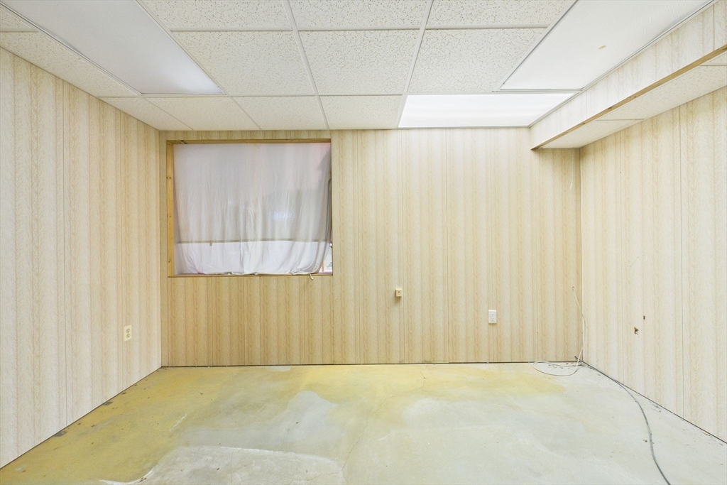 16 Sesame Drive Chicopee, MA 01020 - Photo 35 of 37