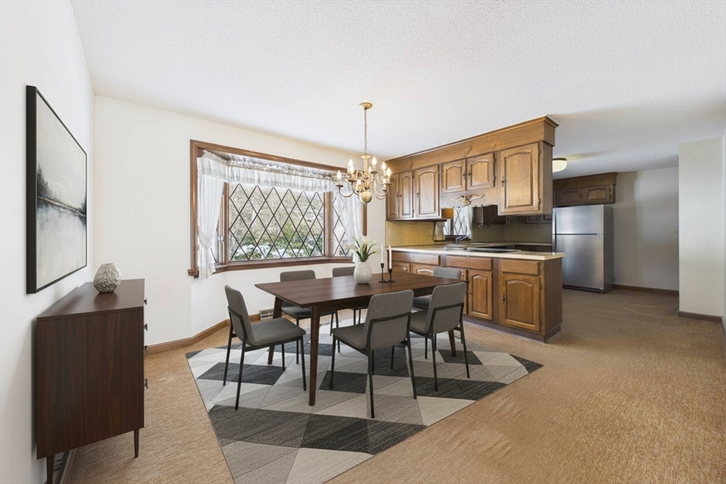 16 Sesame Drive Chicopee, MA 01020 - Photo 10 of 37