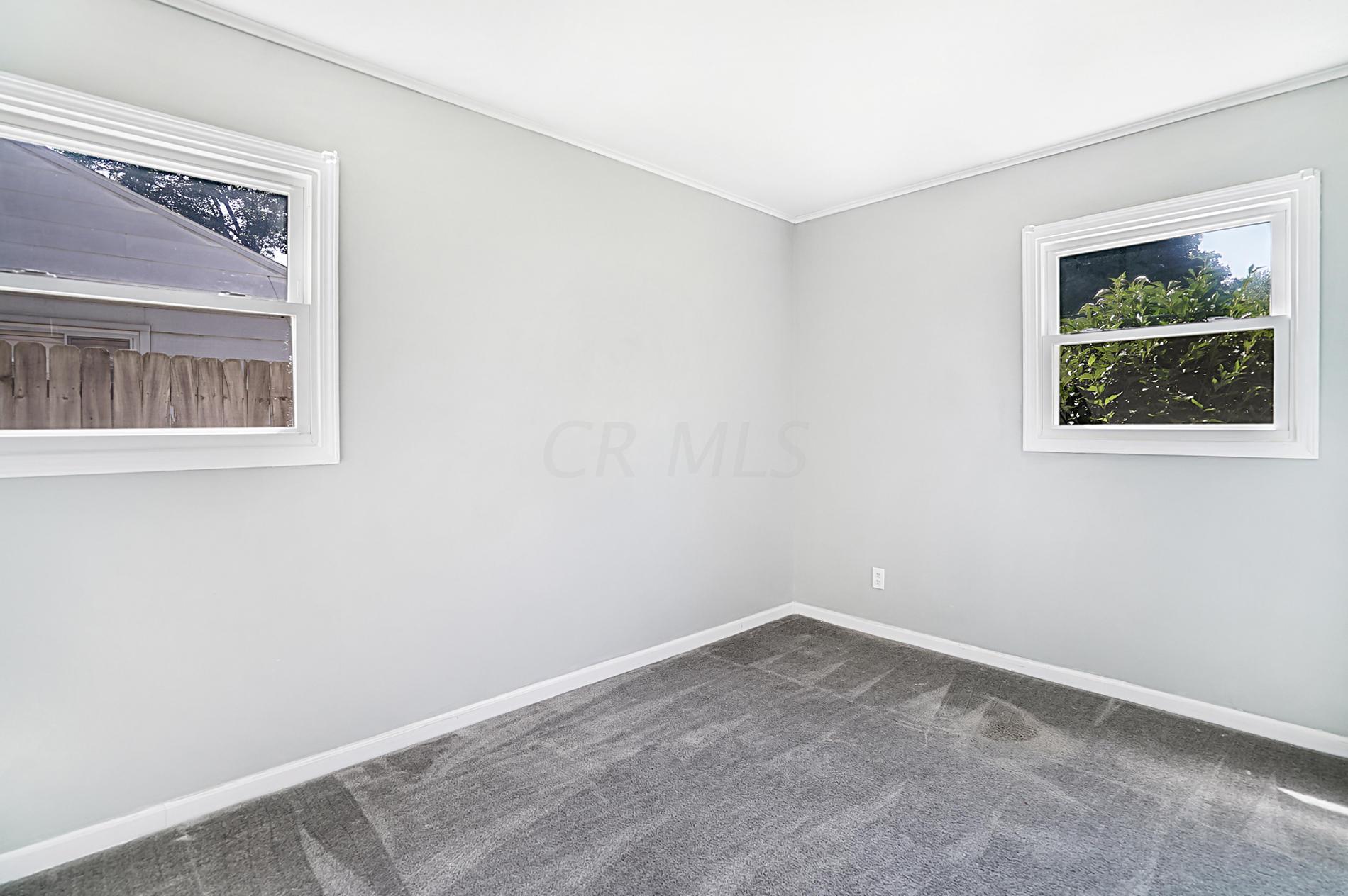 1048 South Hampton Road Columbus, OH 43227 - Photo 21 of 26 Gallery Image 21