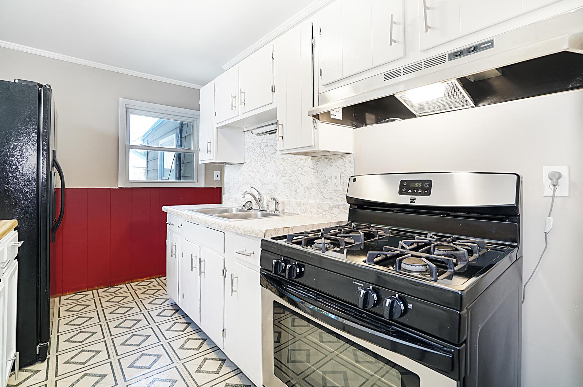 1048 South Hampton Road Columbus, OH 43227 - Photo 6 of 26 Gallery Image 6