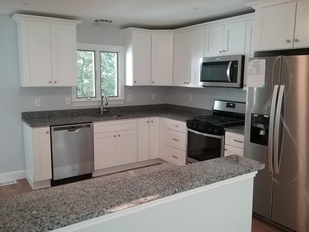 20 Larch Road Georgetown, MA 01833 - Photo 4 of 18 Gallery Image 4