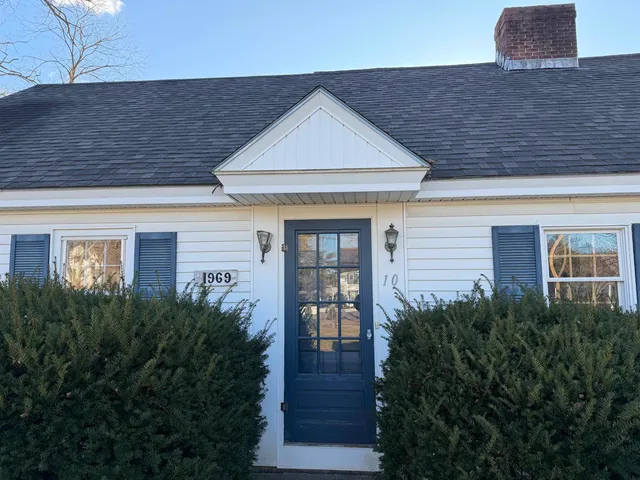 $695,000 | 10 On The Common, Lyme, NH 03768