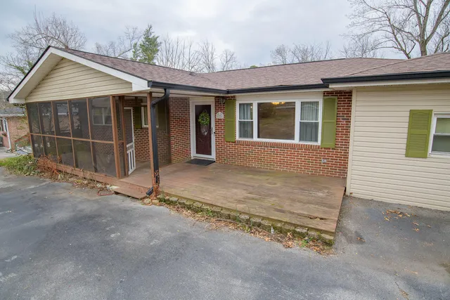 $259,900 | 8228 Pine Ridge Road, Ooltewah, TN 37363