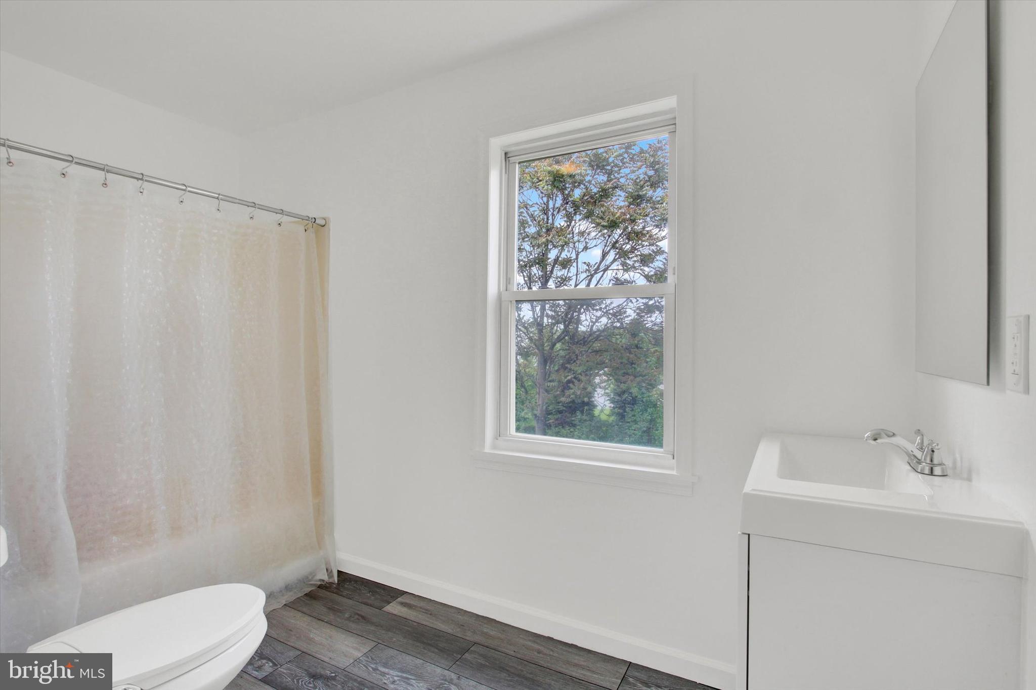 651 Alexander Spring Road Carlisle, PA 17015 - Photo 19 of 28 a bathroom with a sink toilet and shower