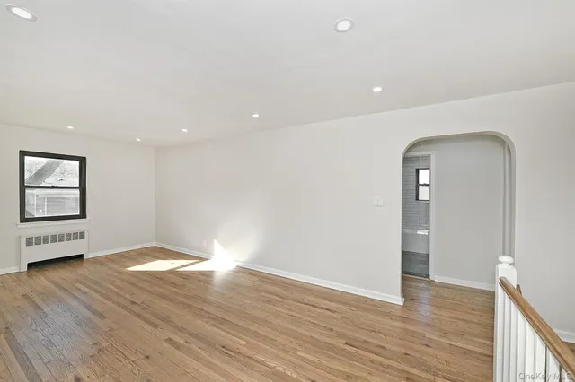 a view of livingroom with hardwood